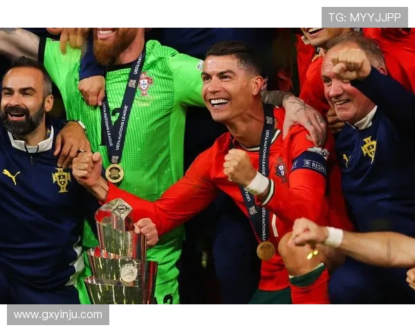 国家队核心伤愈复出带动球队强势反弹争夺联赛榜首关键大战即将上演 国家队核心伤愈复出带动球队强势反弹争夺联赛榜首关键大战即将上演