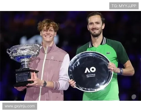 网球大满贯赛季精彩回顾：新星崛起与传奇退役引发热议