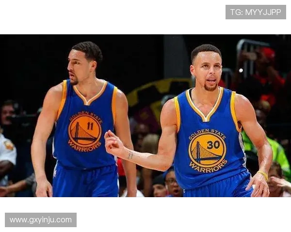 新赛季NBA风云再起球星交易伤病走势全面解析与季后赛竞争格局